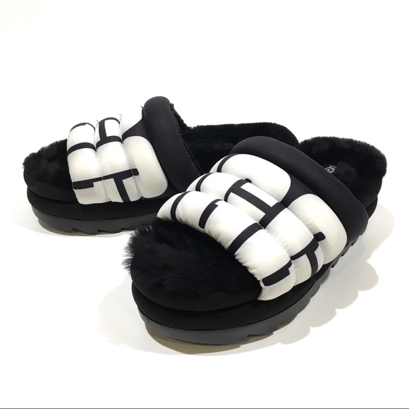 UGG Maxi Slide Logo Platform Puffer Sandals -Black -Women’s US 10 -NEW - Picture 3 of 7